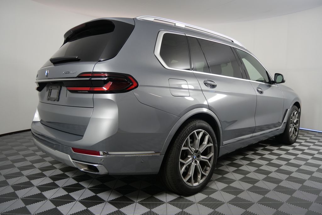 2024 BMW X7 xDrive40i 3