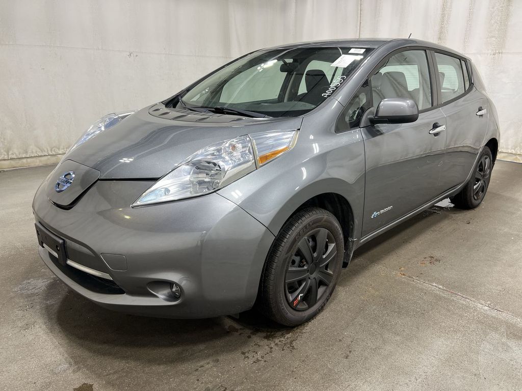 Gray (Gun Metallic) 2017 Nissan LEAF S Hatchback Front-Wheel Drive Automatic