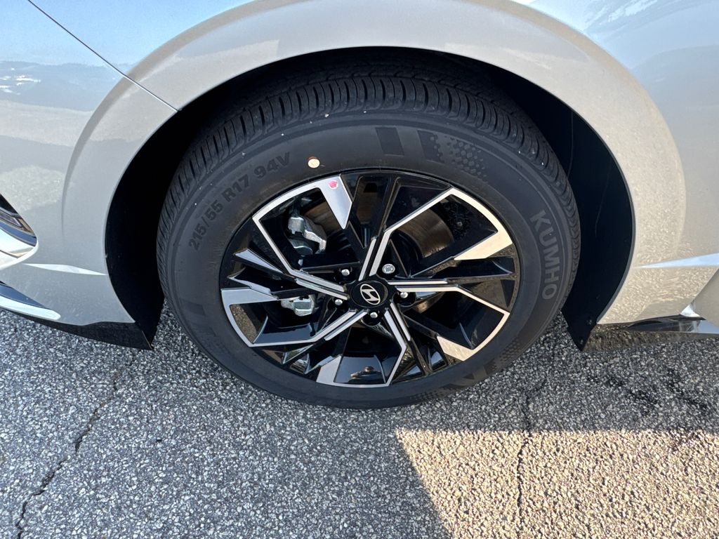 2025 Hyundai Sonata SEL photo 20