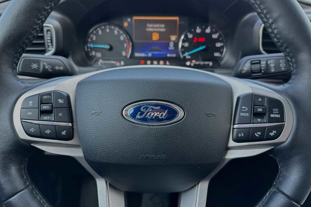 2021 Ford Explorer Limited 28