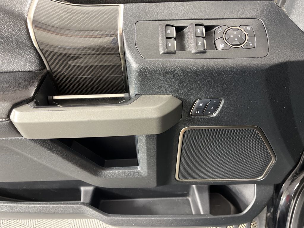 2018 Ford F-150 Raptor 25