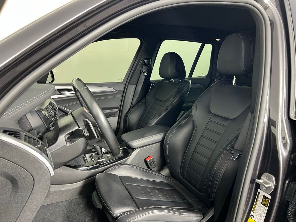 Thumbnail: 2021 BMW X3 - 15