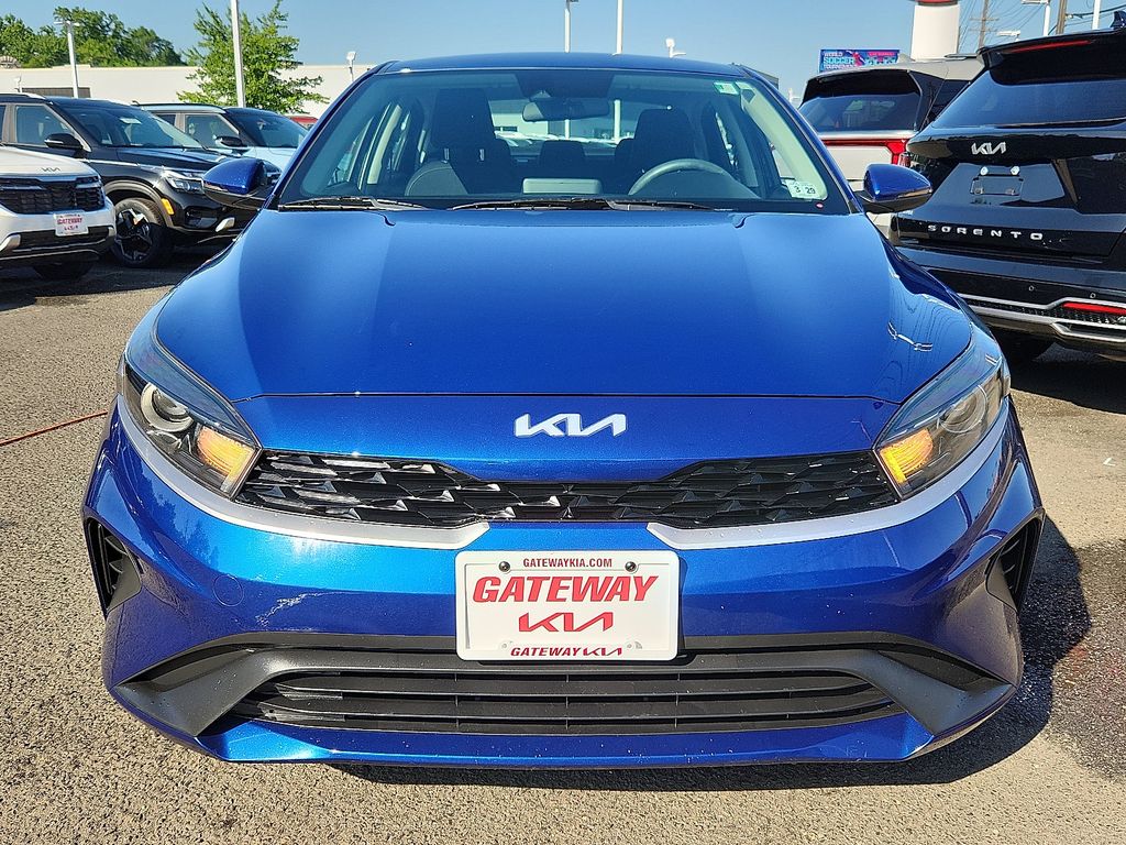 2024 Kia Forte LXS AT's photo