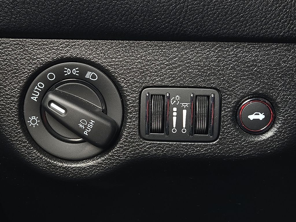 Used 2022 Dodge Challenger For Sale in Farmington, AR