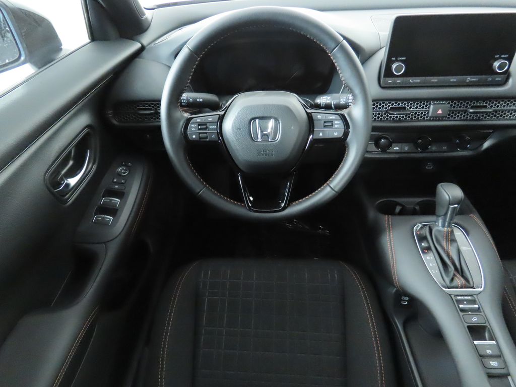 2025 Honda HR-V Sport 10