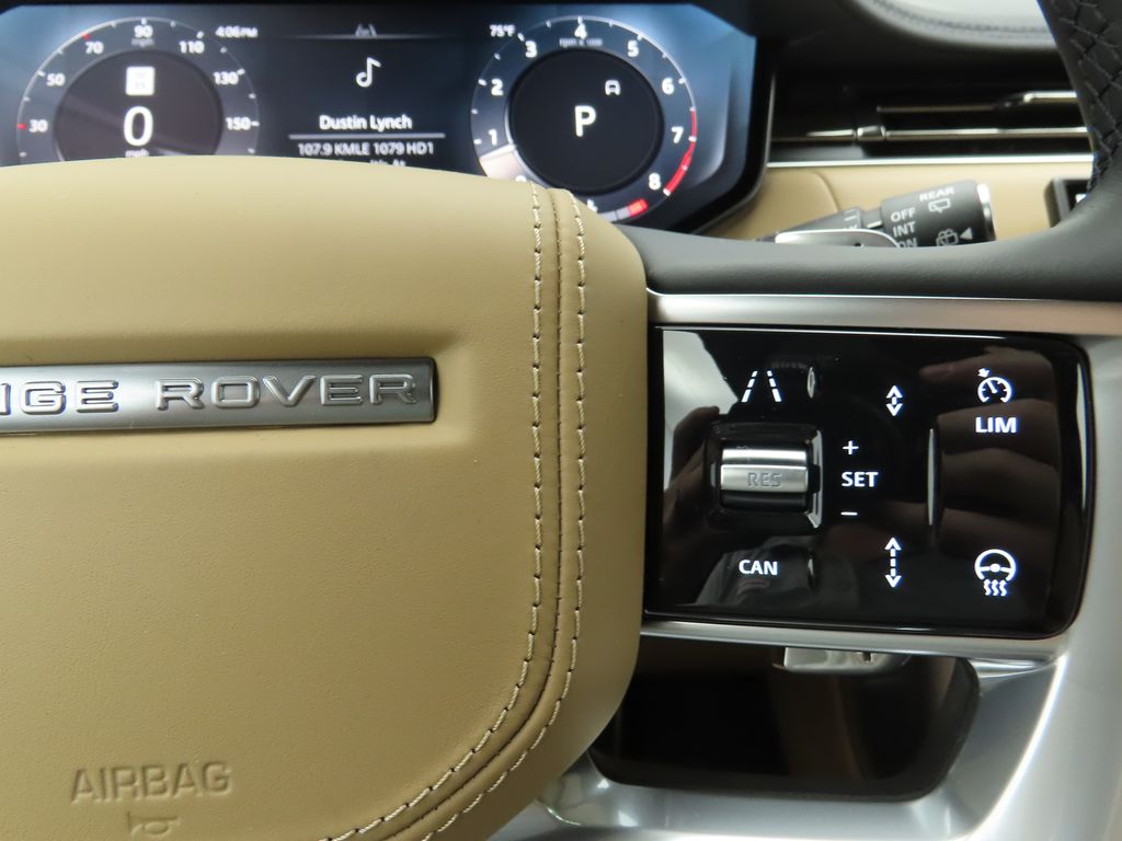 Thumbnail: 2025 Land Rover Range Rover - 12