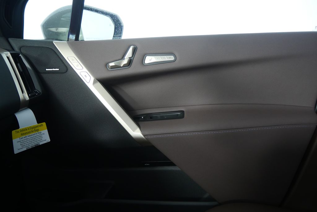 Thumbnail: 2026 BMW iX - 25