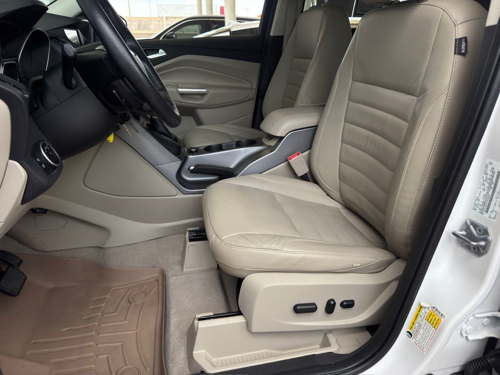 2016 Ford Escape SE - 8