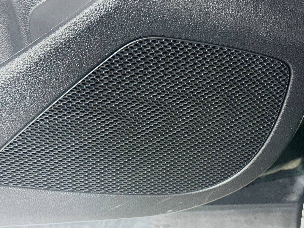 Thumbnail: 2024 Toyota Corolla Cross - 19