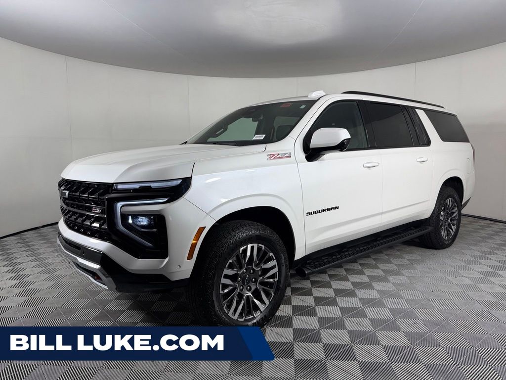 White (Iridescent Pearl Tricoat) 2025 Chevrolet Suburban SUV / Crossover Four-Wheel Drive