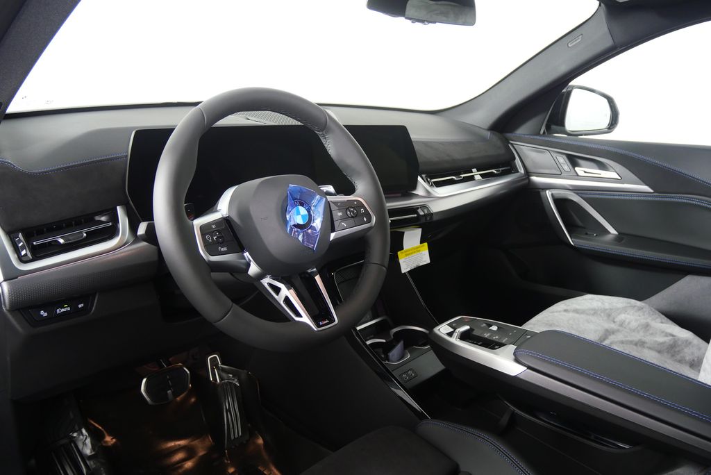 Thumbnail: 2026 BMW X2 - 13