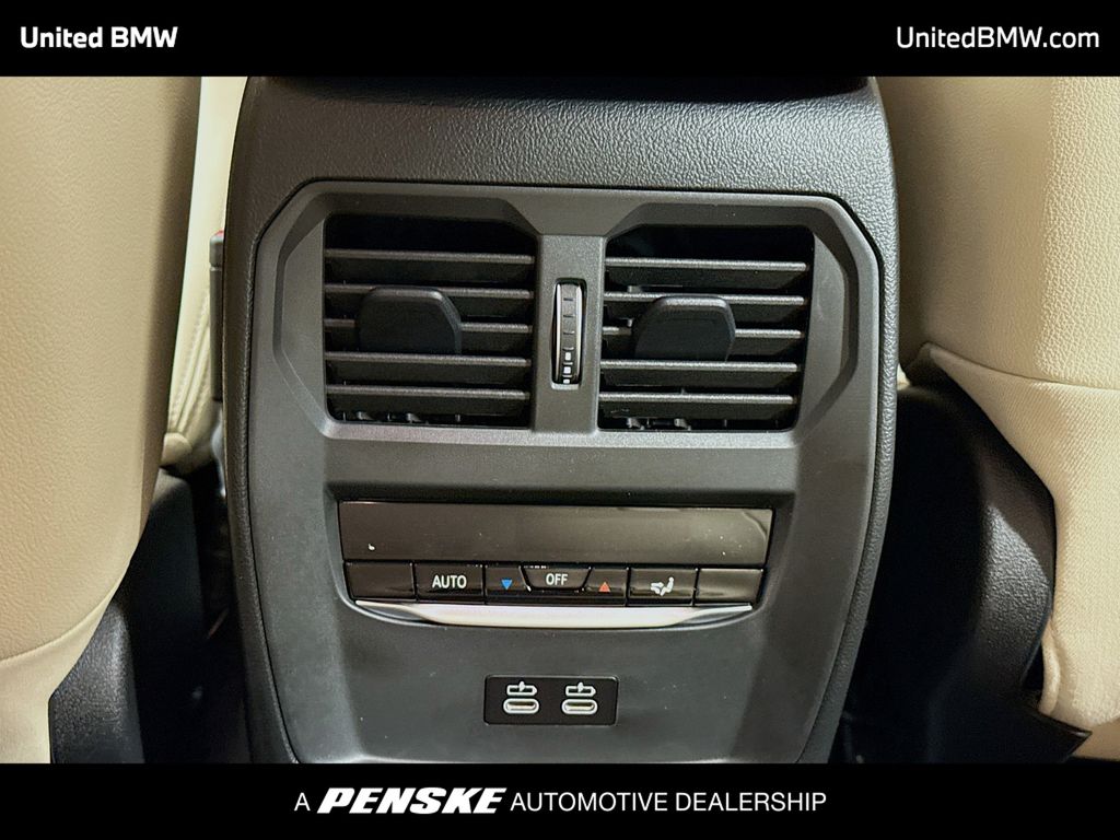 Thumbnail: 2026 BMW 3 Series - 18