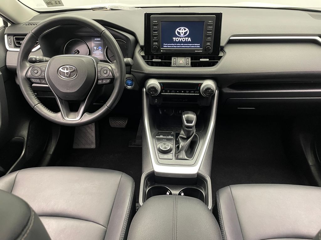 2021 Toyota RAV4 XLE Premium 19