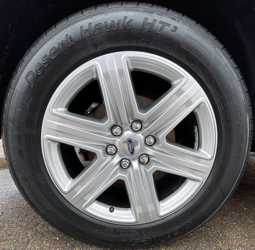 2019 Ford Expedition XLT Silver at Autostrade