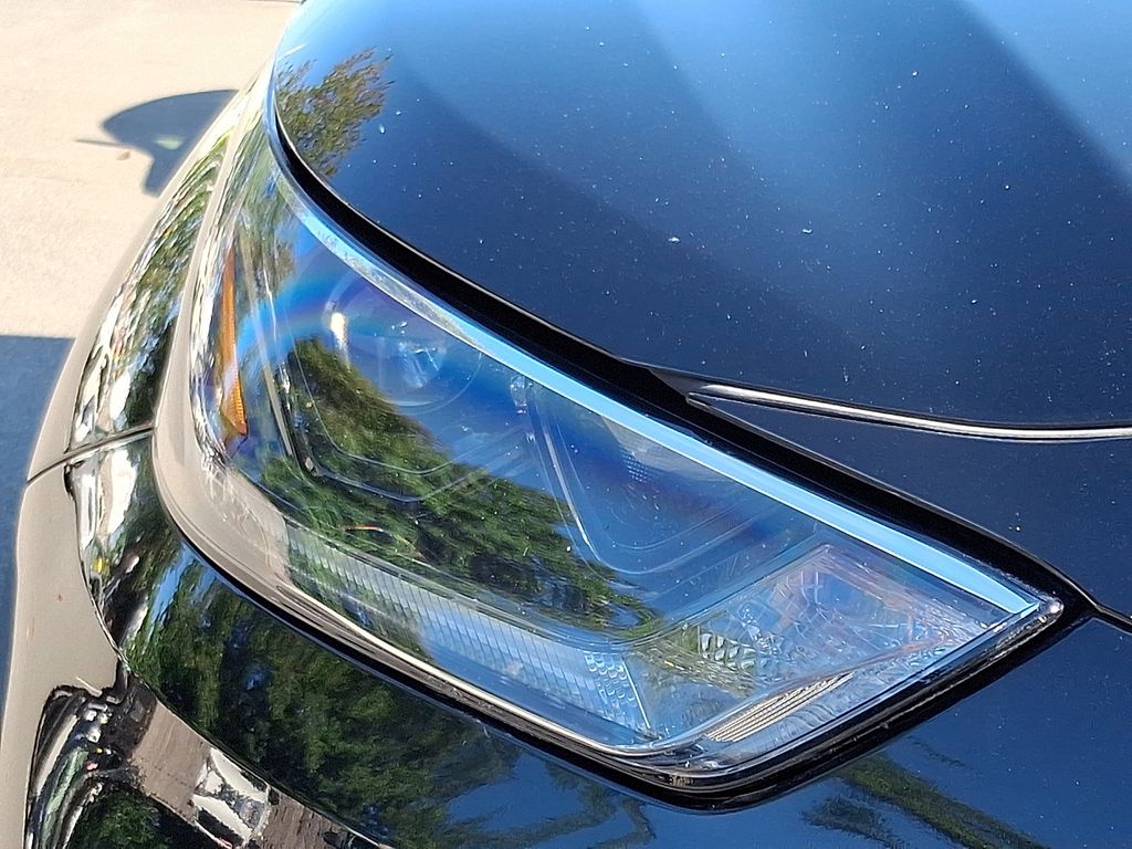 Thumbnail: 2021 Toyota Highlander - 9