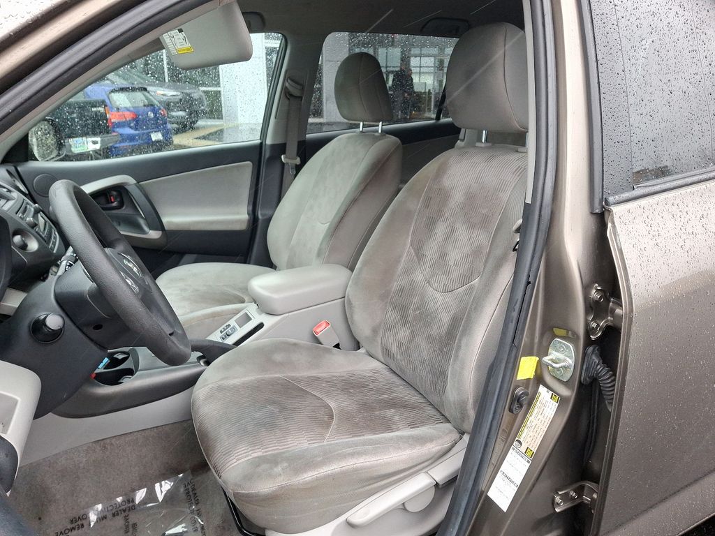 2012 Toyota RAV4 Base 13