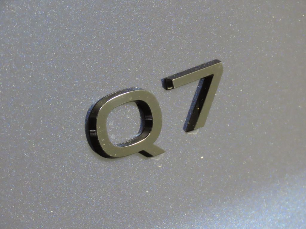 Thumbnail: 2026 Audi Q7 - 9