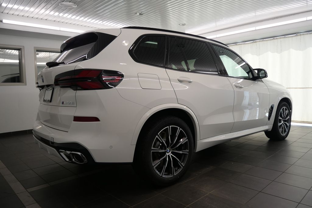 2025 BMW X5 M60i 6