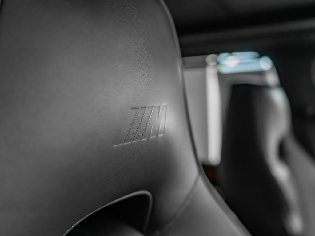 Used 2017 Black BMW  image 29