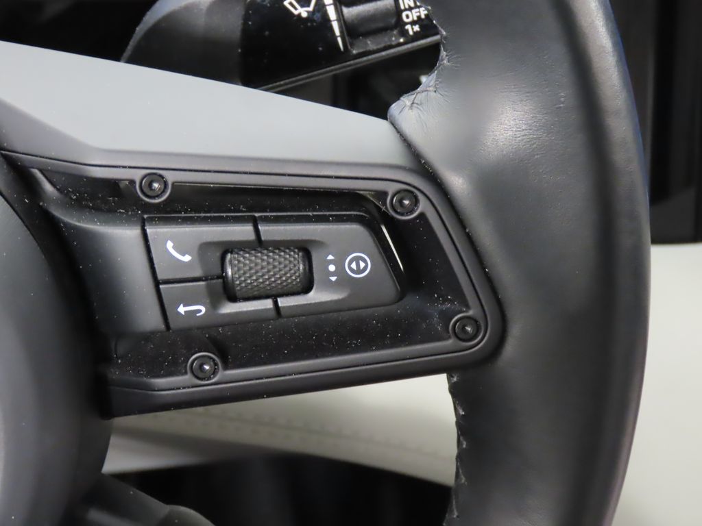 Thumbnail: 2023 Porsche Taycan - 21