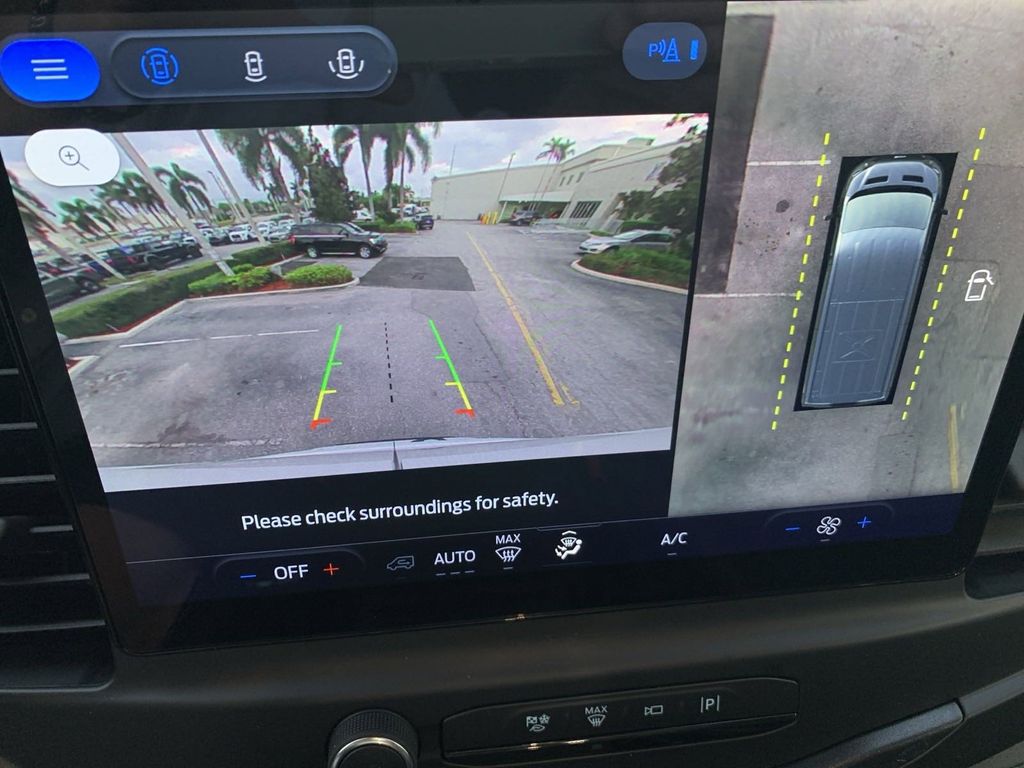 2024 Ford Transit photo 3