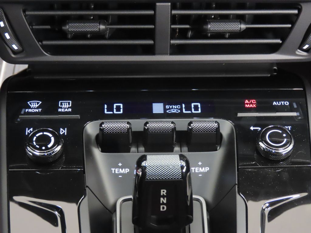 Thumbnail: 2026 Porsche 911 - 28