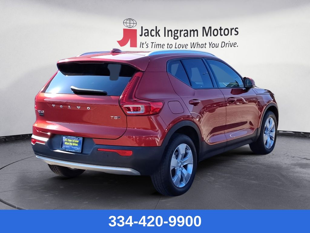 used 2022 Volvo XC40 car, priced at $19,799