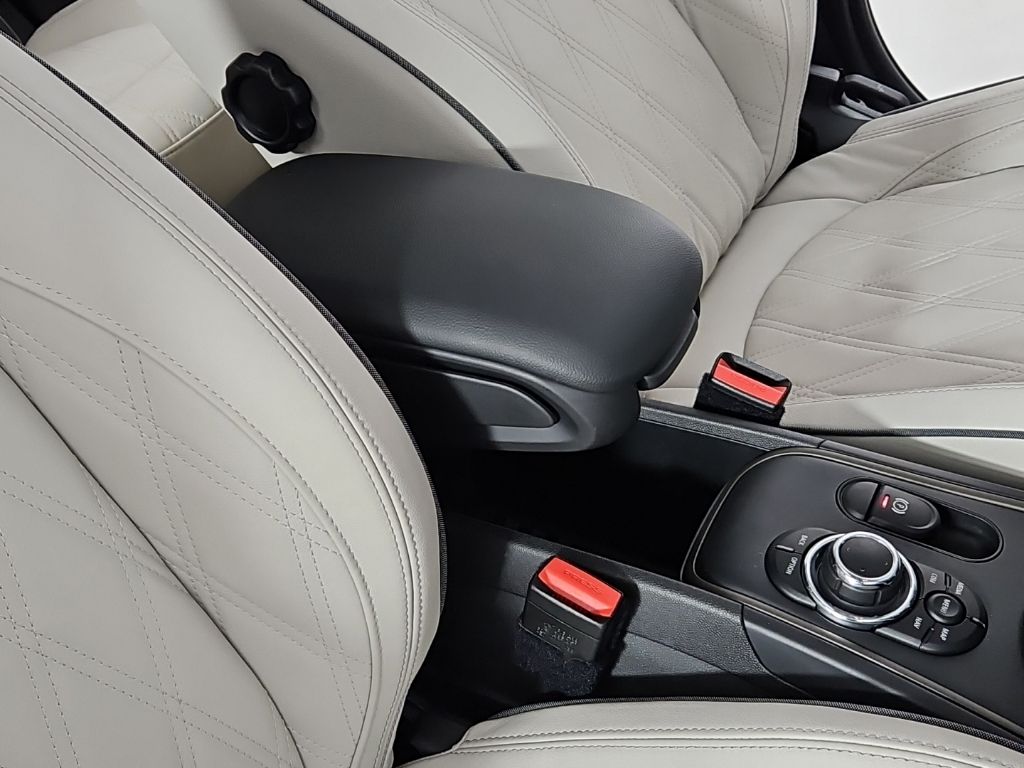 Thumbnail: 2024 MINI Cooper Countryman - 16