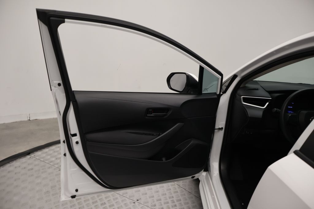 Thumbnail: 2025 Toyota Corolla - 16