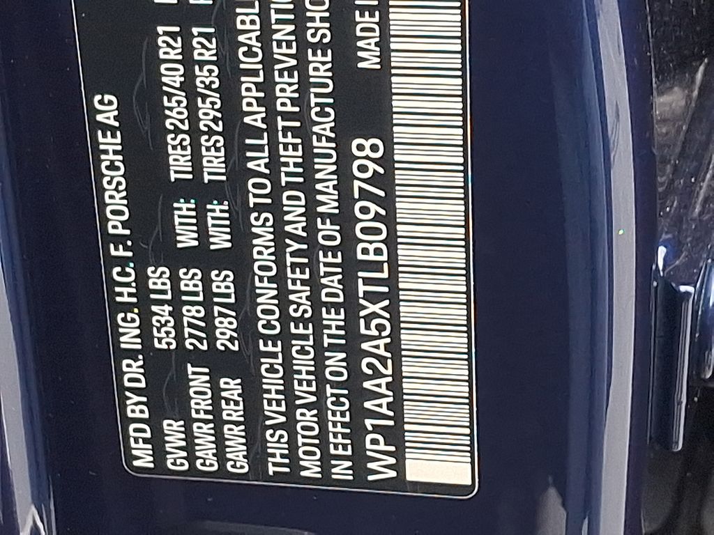 Thumbnail: 2026 Porsche Macan - 27