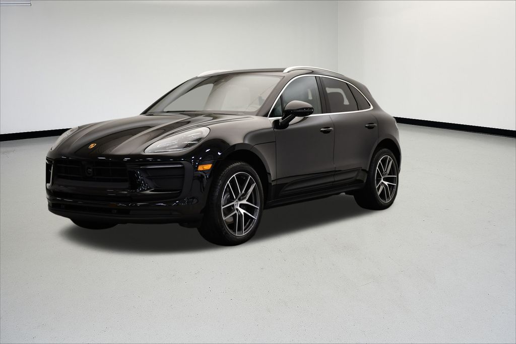 Thumbnail: 2026 Porsche Macan - 1