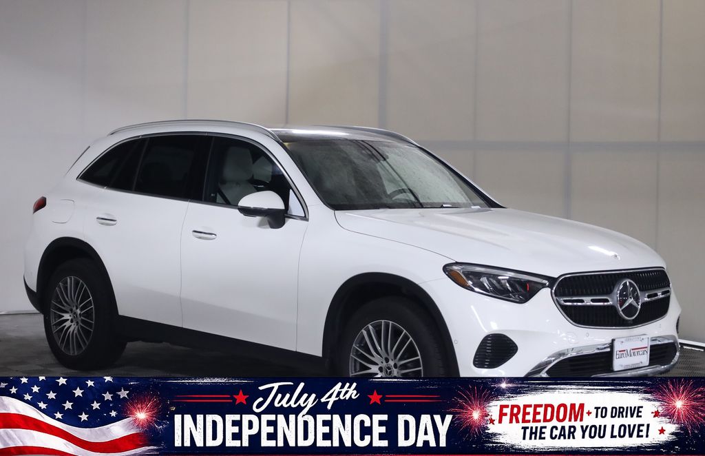 Polar White 2026 Mercedes-Benz GLC SUV / Crossover All-Wheel Drive 9-Speed Automatic