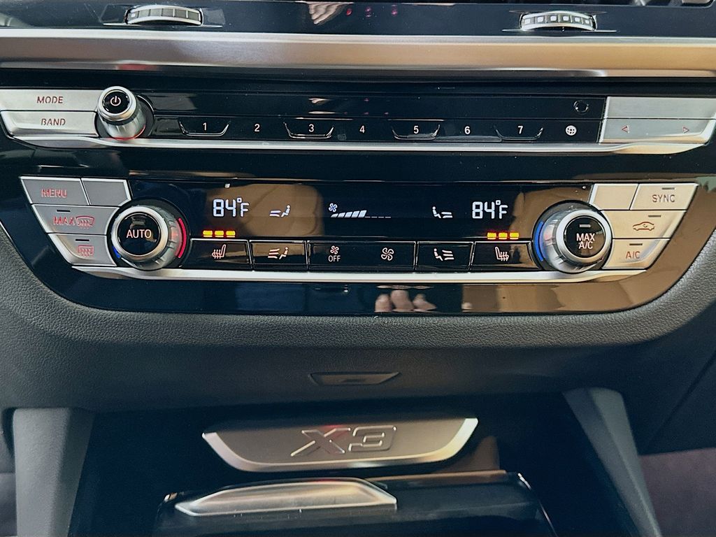 Thumbnail: 2021 BMW X3 - 16