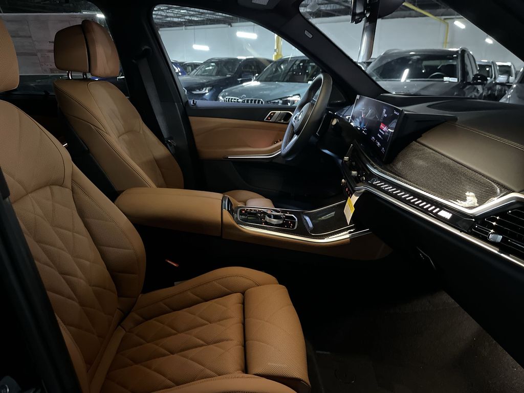 Thumbnail: 2026 BMW X5 - 25