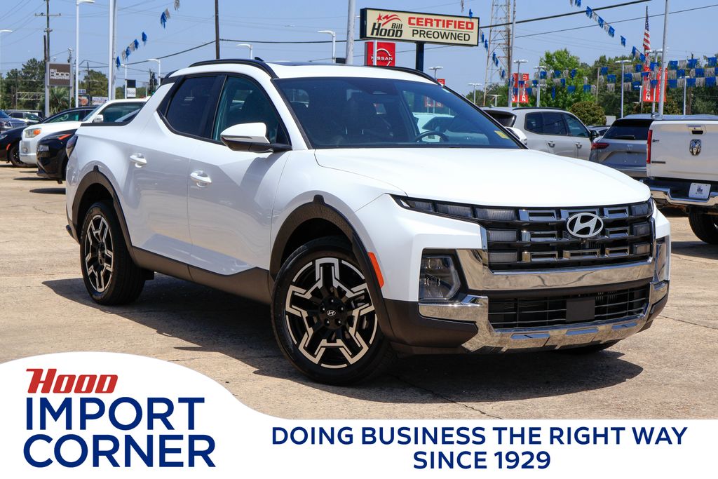 Atlas White 2025 Hyundai Santa Cruz Pickup Truck All-Wheel Drive Automatic