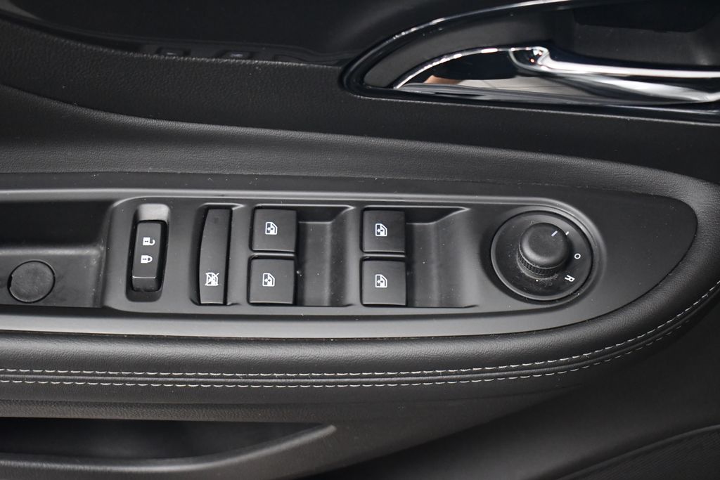 Thumbnail: 2022 Buick Encore - 15