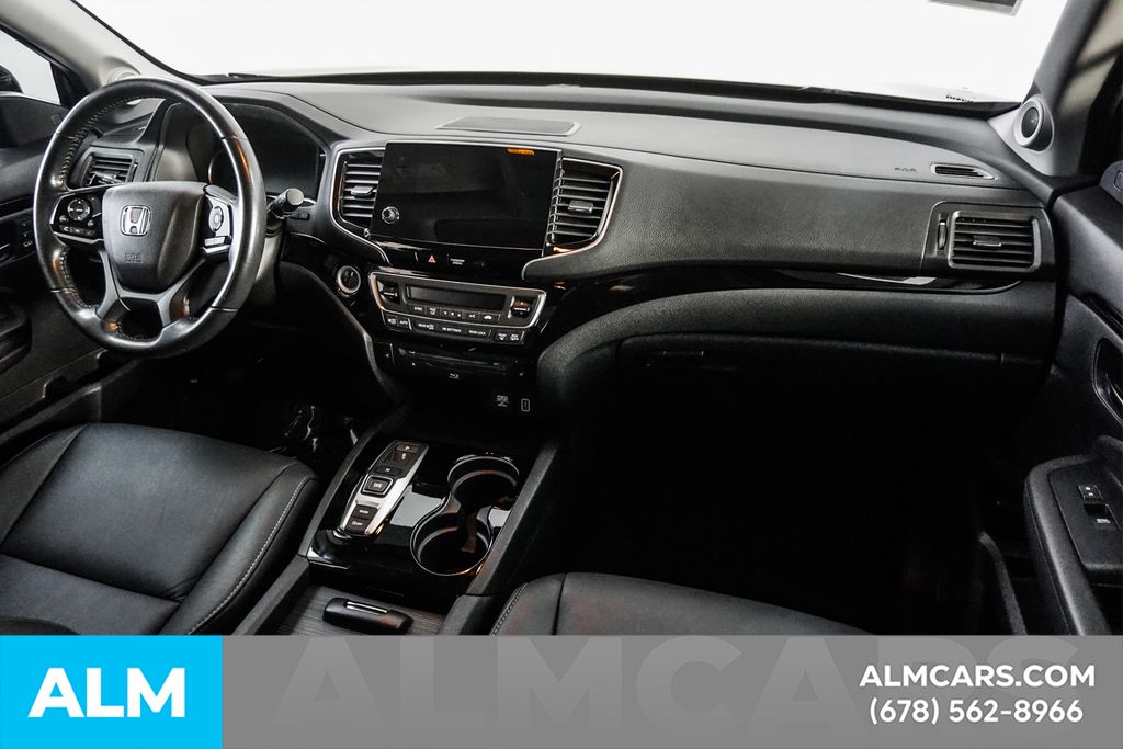 Used 2021 Black Honda Touring image 17