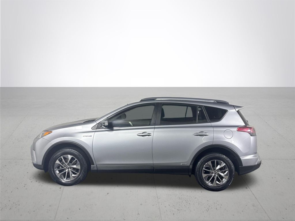 2017 Toyota RAV4 Hybrid XLE