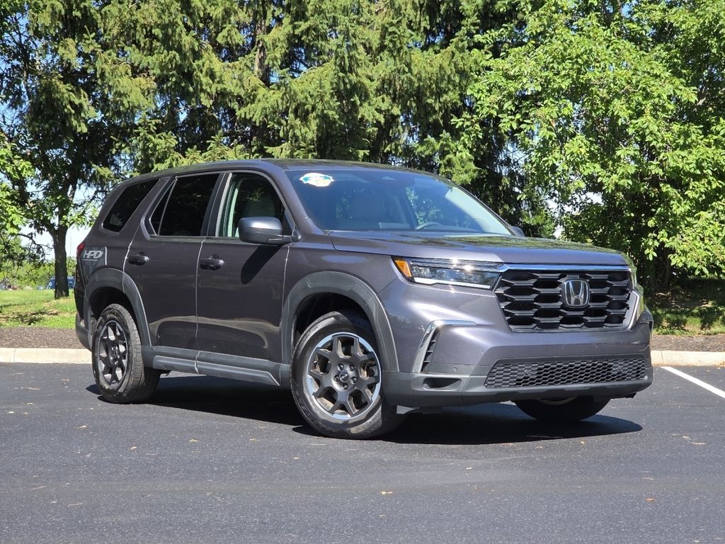 Certified Used 2023 Gray Honda LX image 2