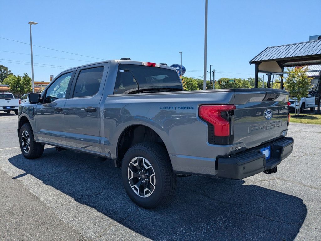 2024 Ford F-150 Lightning Pro