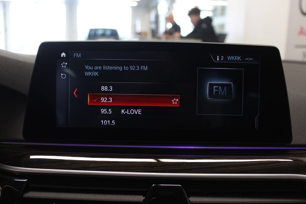 Thumbnail: 2019 BMW 5 Series - 17