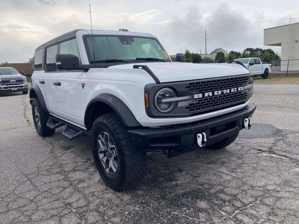 Oxford White 2024 Ford Bronco SUV / Crossover Four-Wheel Drive Automatic