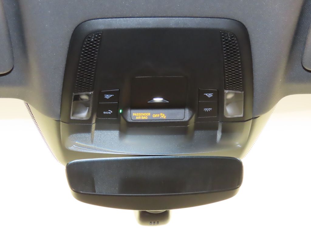 Thumbnail: 2023 Porsche Taycan - 29