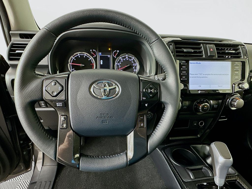 2022 Toyota 4Runner TRD Off Road 11