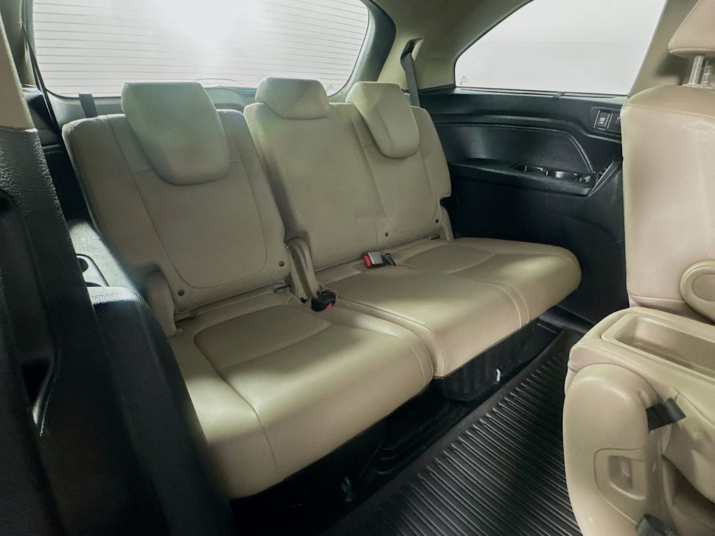 Used Car 2019 Honda Odyssey  Touring For Sale Under $30,000 In Austin, Texas