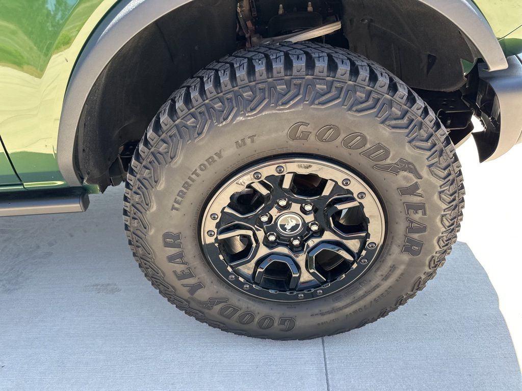 2023 Eruption Green Metallic Ford Bronco Wildtrak 4X4 SUV