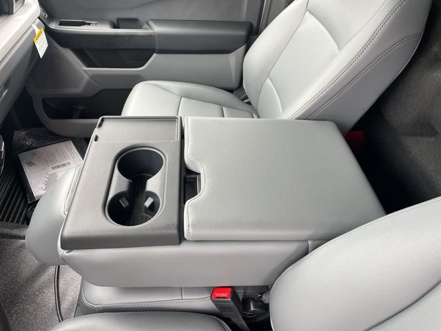 2025 Ford F-450 Chassis XL