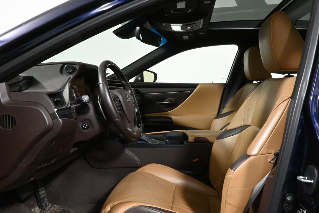 2019 Lexus ES 350 Luxury 3