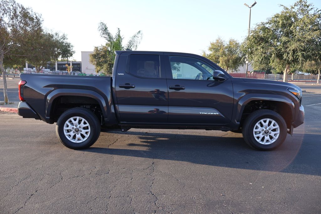 2024 Toyota Tacoma SR5 4