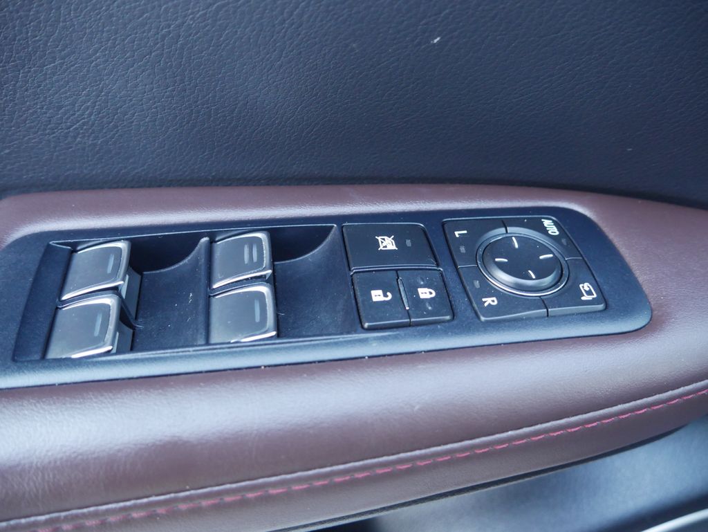 Thumbnail: 2019 Lexus RX - 15